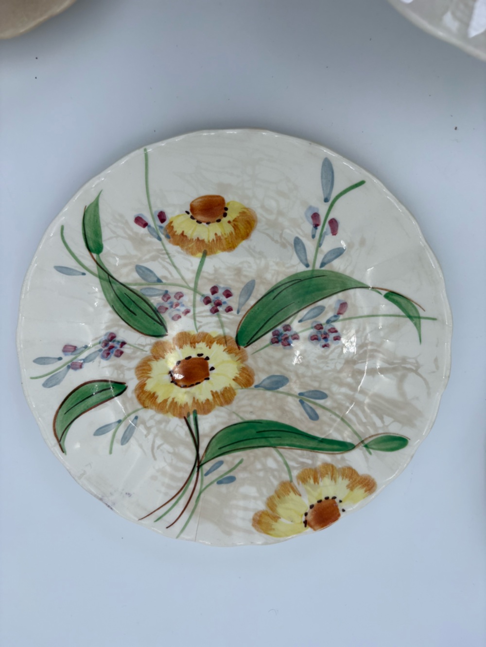 Vintage Southern Potteries Blue Ridge Hand-Painted Yellow Floral Bowl and Plates - Picture 10 of 14